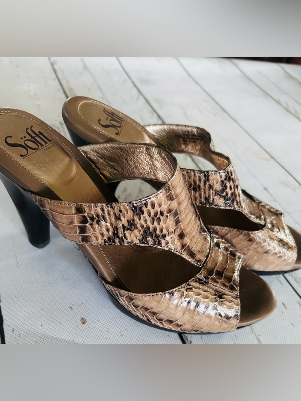 Sofft Metallic Snake-Embossed Slide Mules in Bronze/Tan Sz 7.5